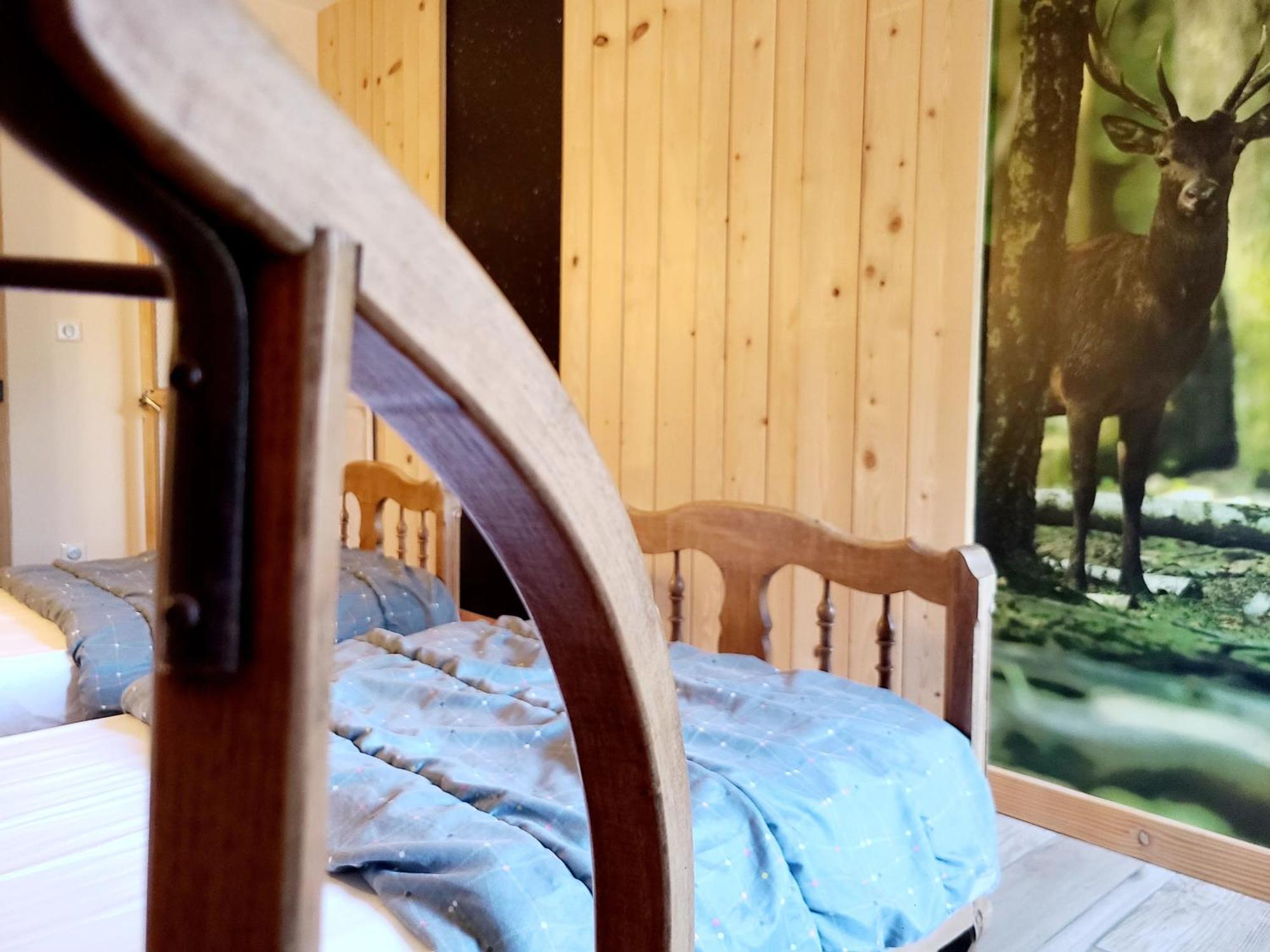 Gites La Boletiere Saint-Étienne-du-Valdonnez 部屋 写真